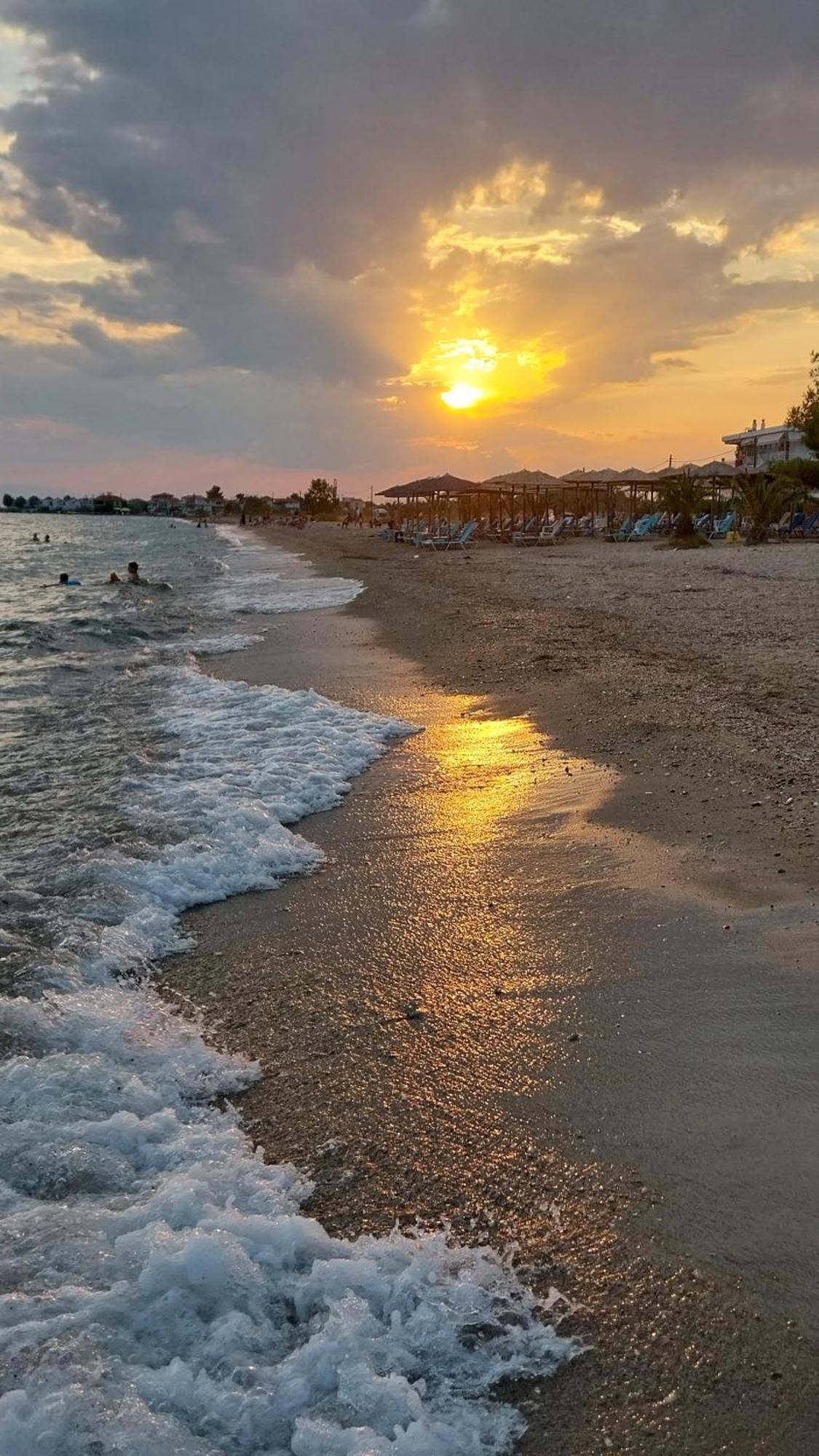 Perla Paralia Dionysiou