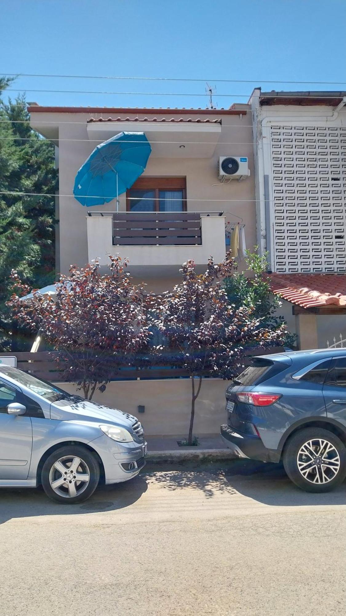 Perla Paralia Dionysiou